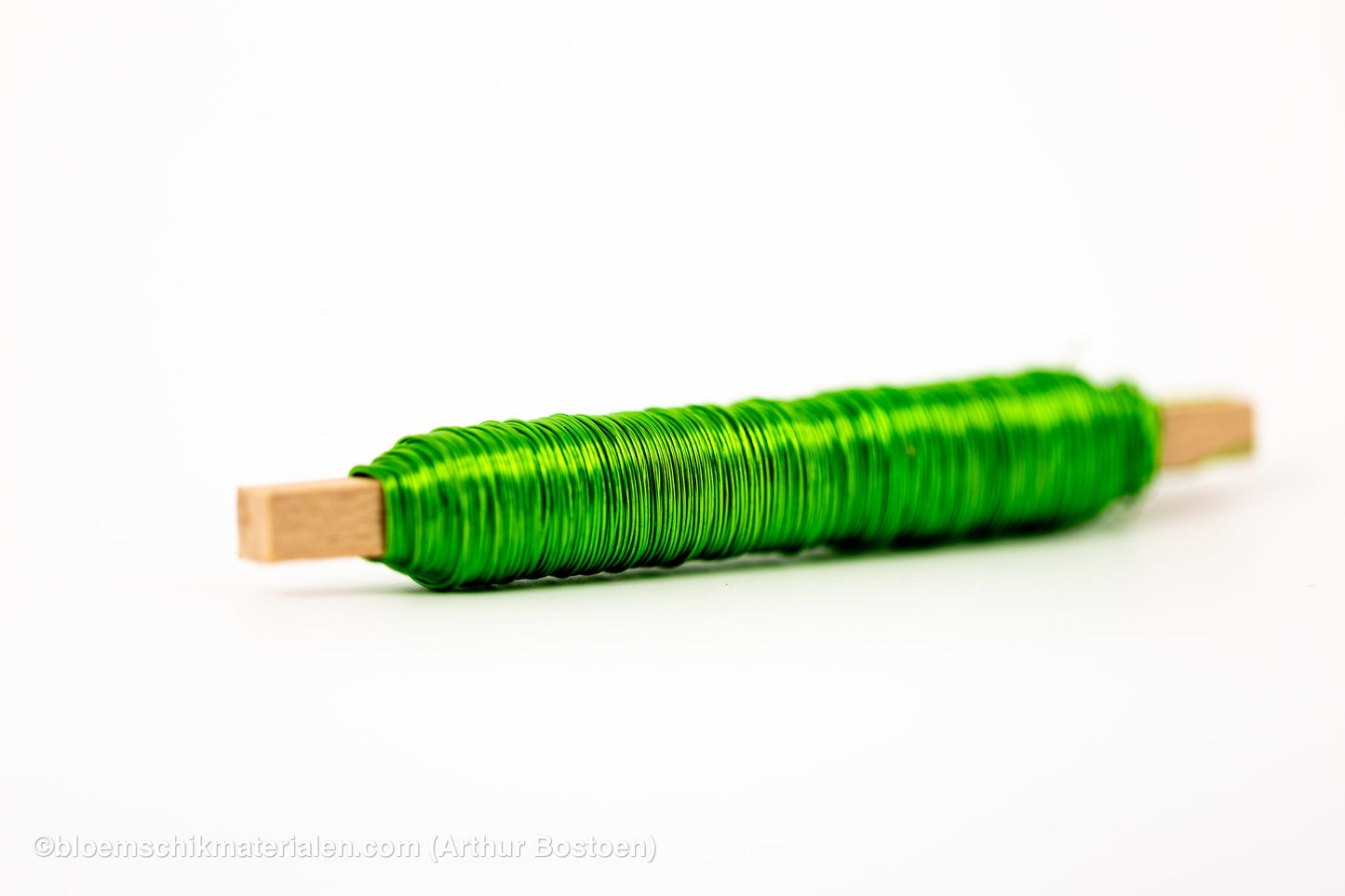 WIKKELDRAAD APPELGROEN OP STOK (0.50mm dikte, 50M lang)