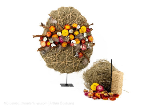 Ei met Strobloemen op Statief (60cm) - bloemschikmaterialen.com