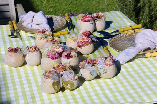 20 bel cups feestelijk verwerkt - bloemschikmaterialen.com