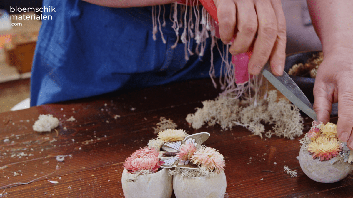 20 bel cups feestelijk verwerkt - bloemschikmaterialen.com