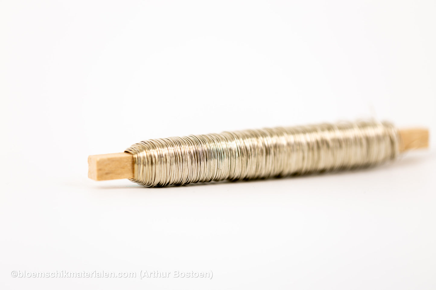 WIKKELDRAAD CHAMPAGNE OP STOK (0.50mm dikte, 50M lang)