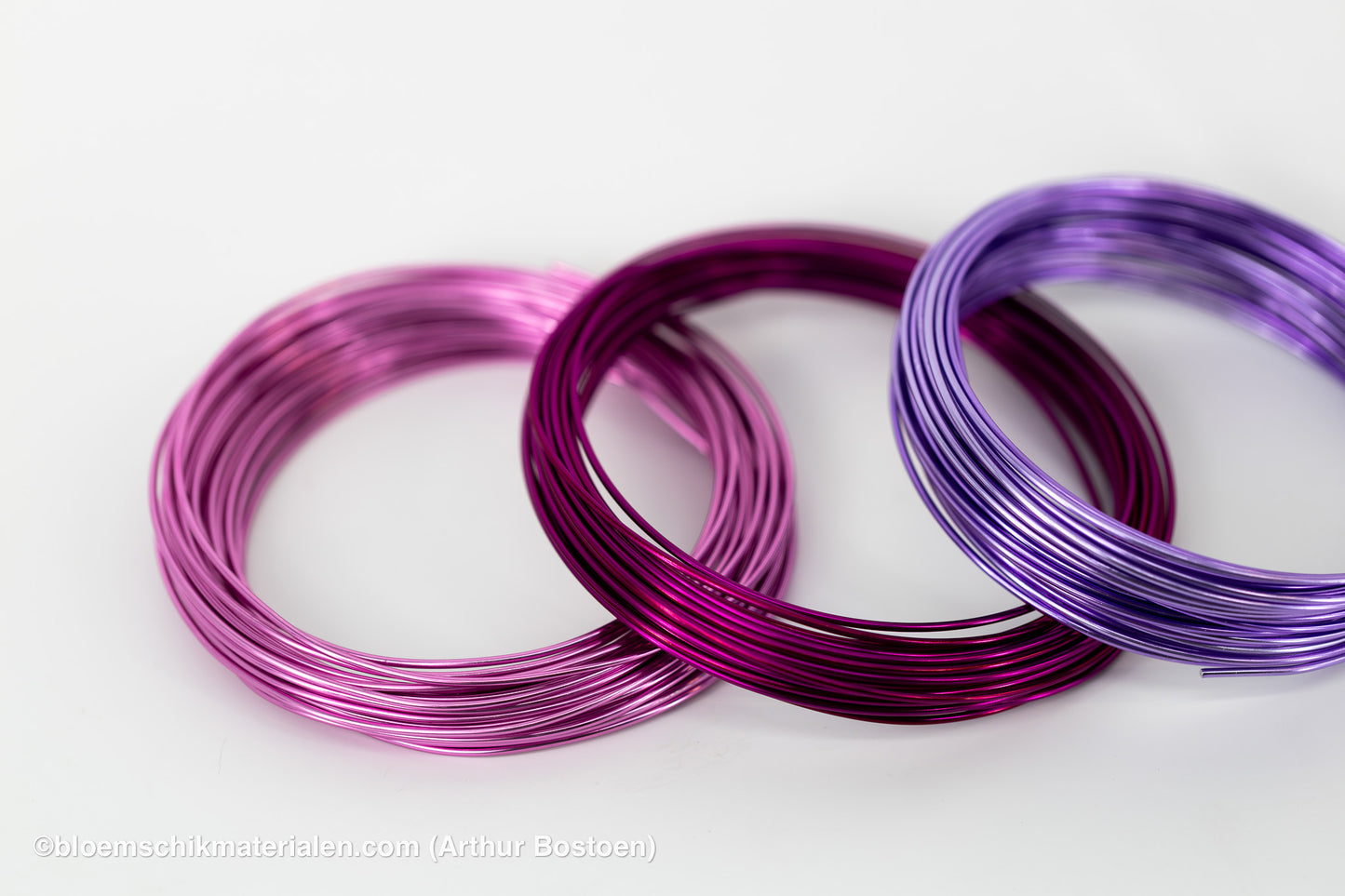 ALUMINIUMDRAAD PASTEL ROOS (2mm dikte, +/-12M lang)