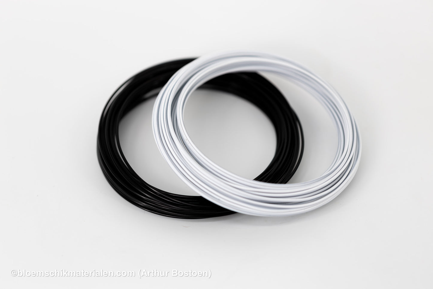 ALUMINIUMDRAAD WIT (2mm dikte, +/-12M lang)