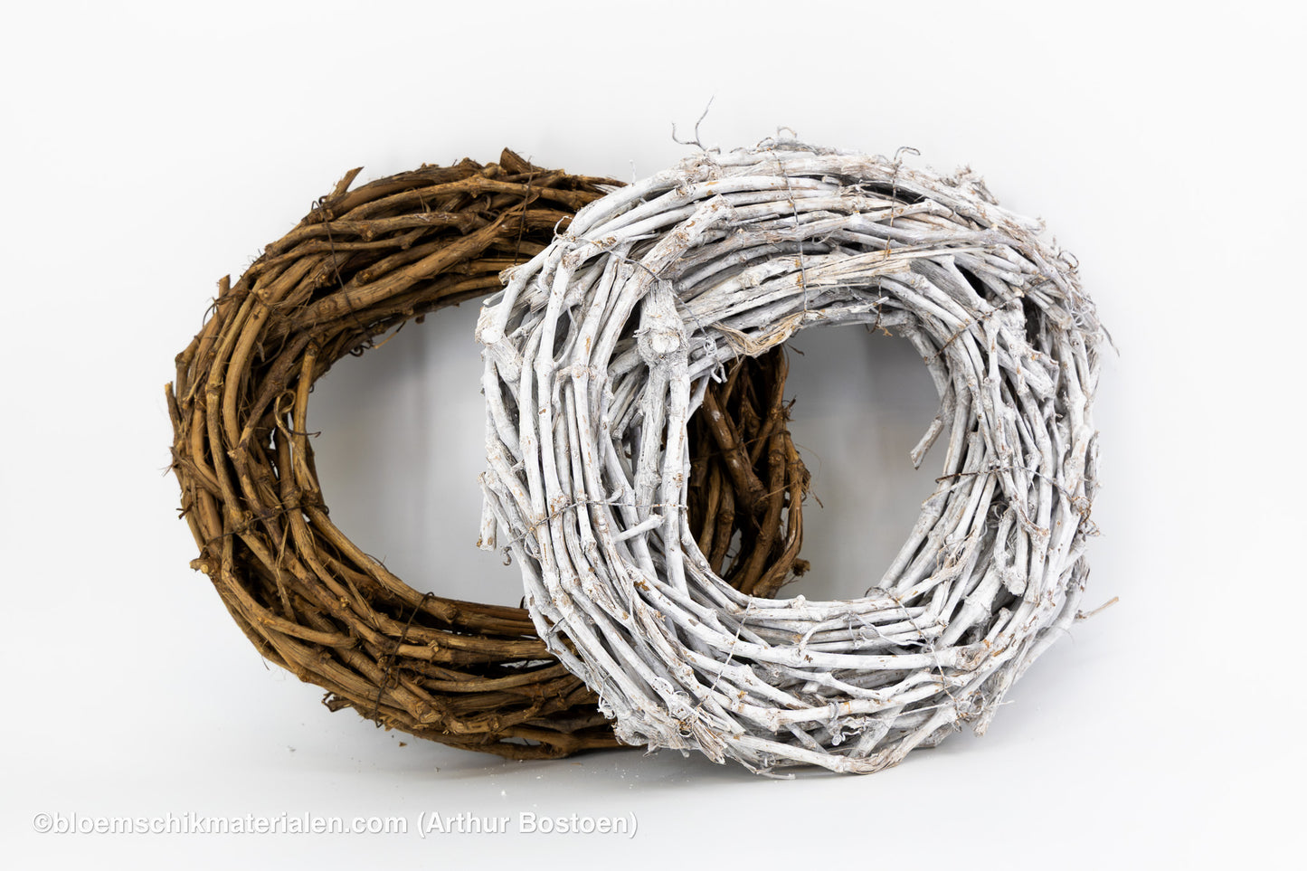 KRANS DRUIVENHOUT WHITE WASH 40CM (dikke ranken)