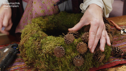 Rode dennenkrans met mos (Pakket)