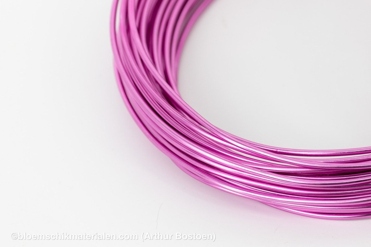 ALUMINIUMDRAAD PASTEL ROOS (2mm dikte, +/ - 12M lang) - bloemschikmaterialen.com