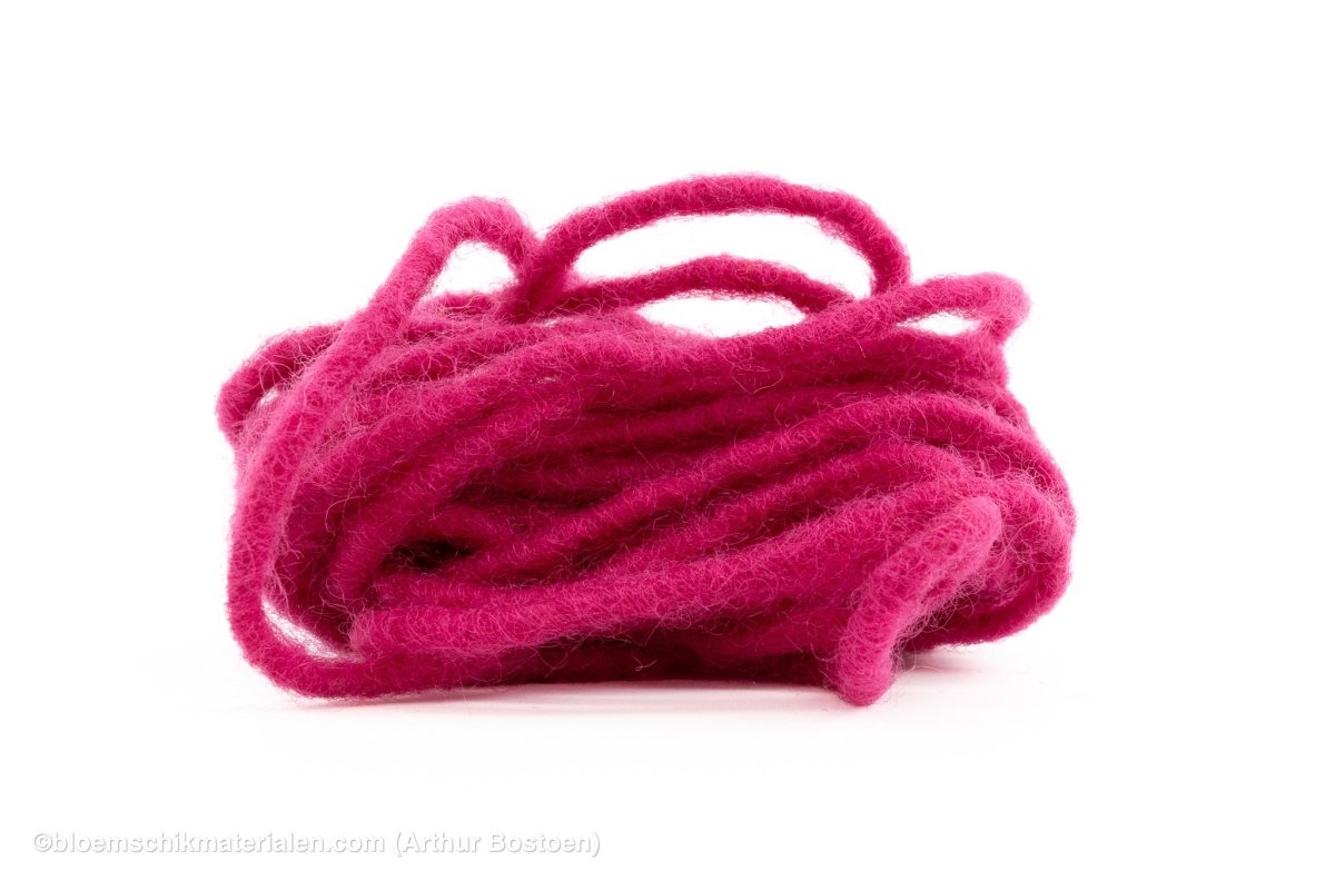 DUNNE WOLDRAAD FUCHSIA (DOCHTFADEN) +/ - 55M - bloemschikmaterialen.com