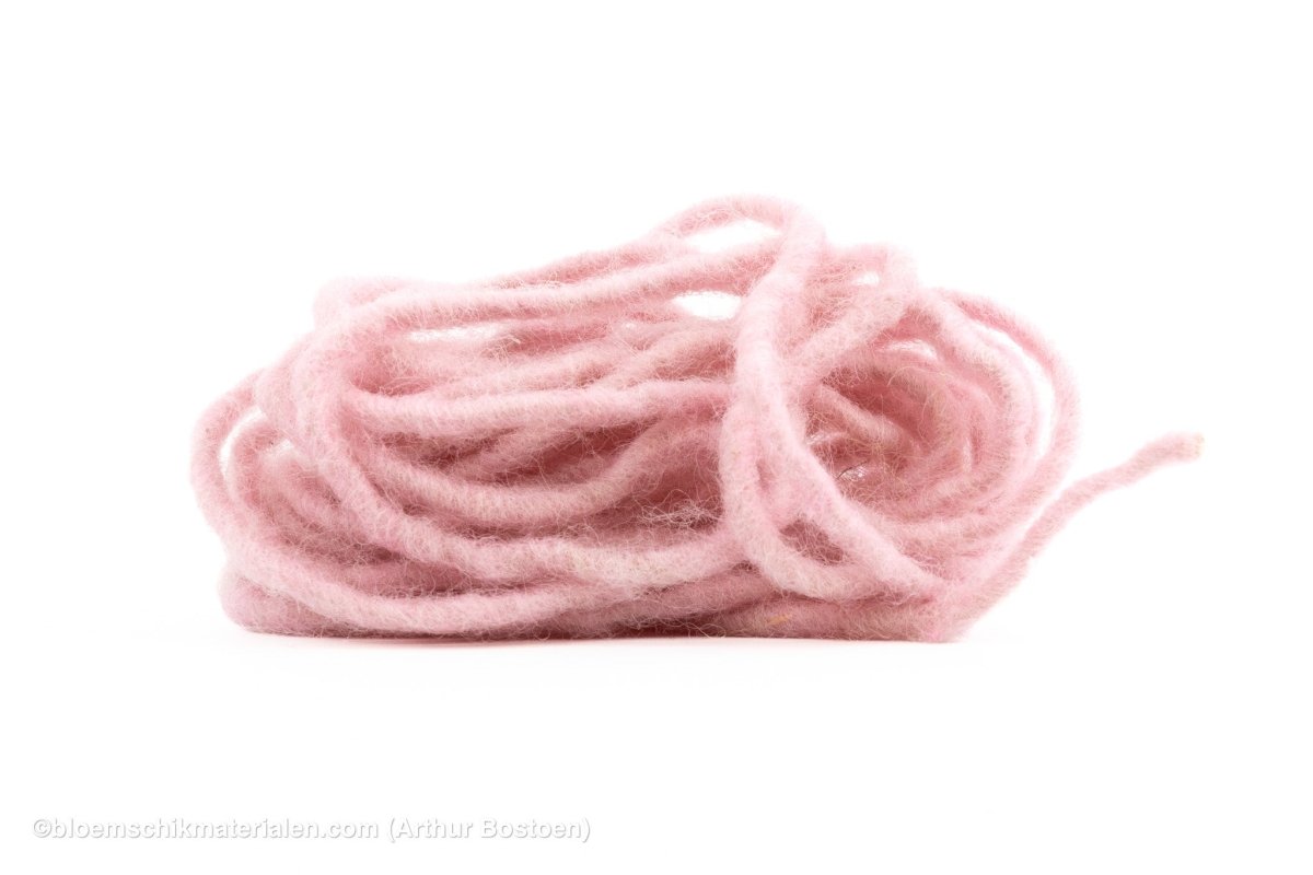 DUNNE WOLDRAAD ROOS (DOCHTFADEN) +/ - 55M - bloemschikmaterialen.com