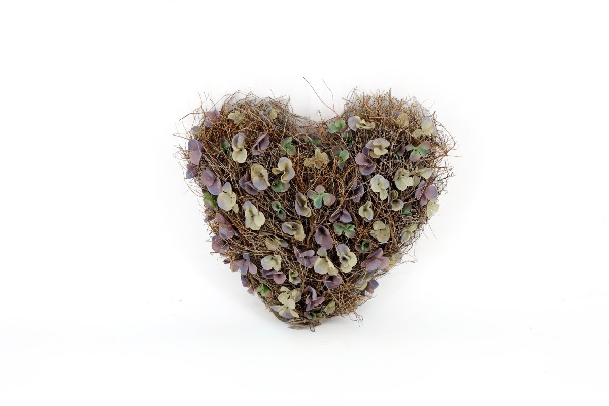 Hart Grafstukje met Hortensia (Naturel) (30 cm) - bloemschikmaterialen.com