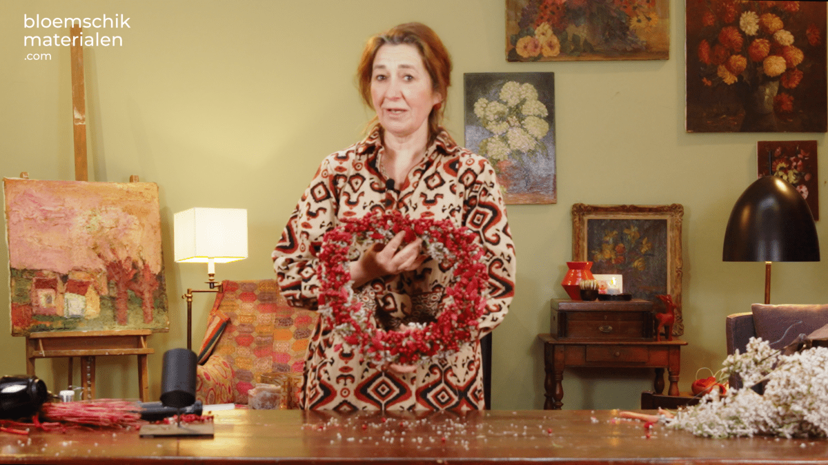 Hartenkrans met Droogbloemen - bloemschikmaterialen.com