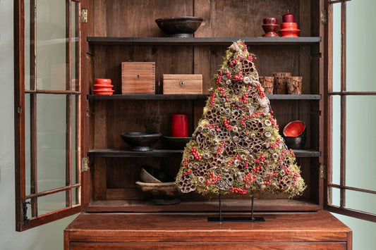 Kerstboom met eucalyptus & canella (Pakket) - bloemschikmaterialen.com