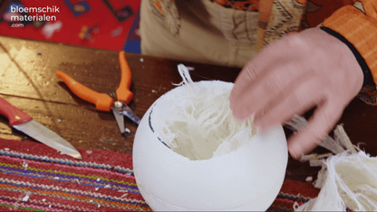 Kwartet Cocons van Moerbeischors (± 15 cm Ø) - bloemschikmaterialen.com