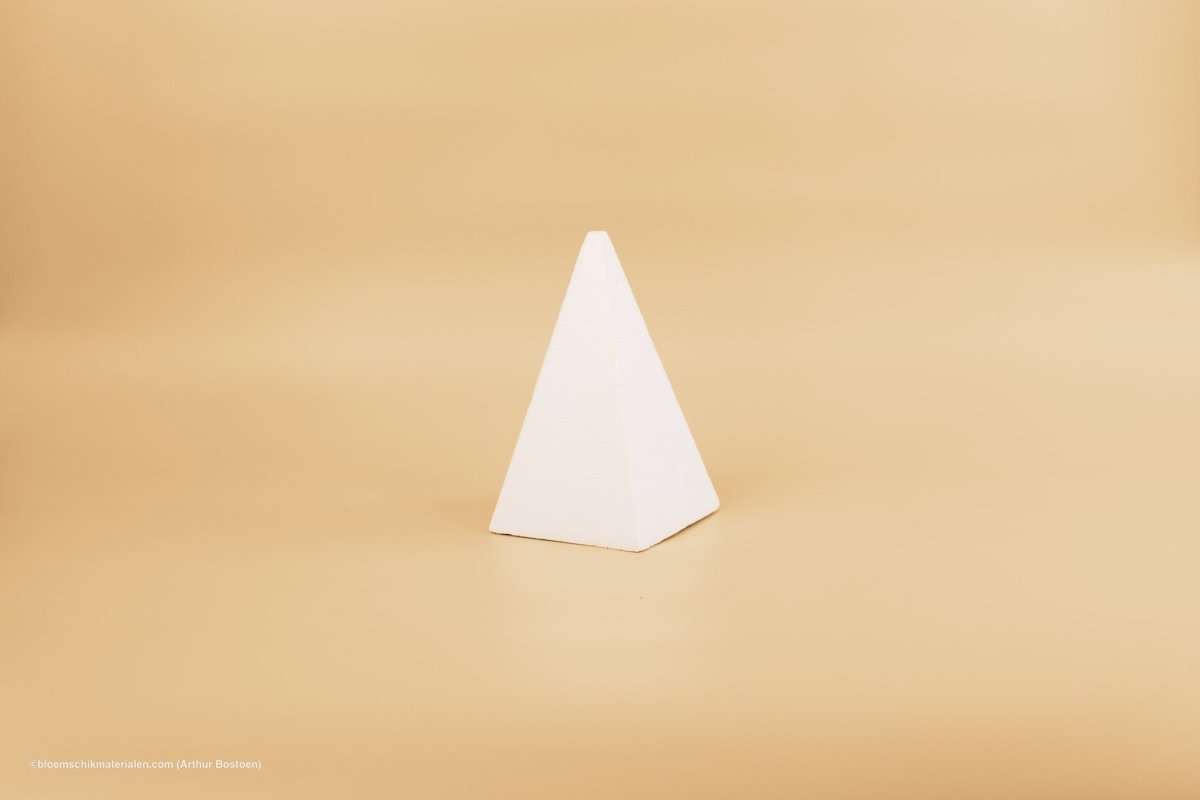 PIEPSCHUIM PIRAMIDE 20X12X12CM - bloemschikmaterialen.com