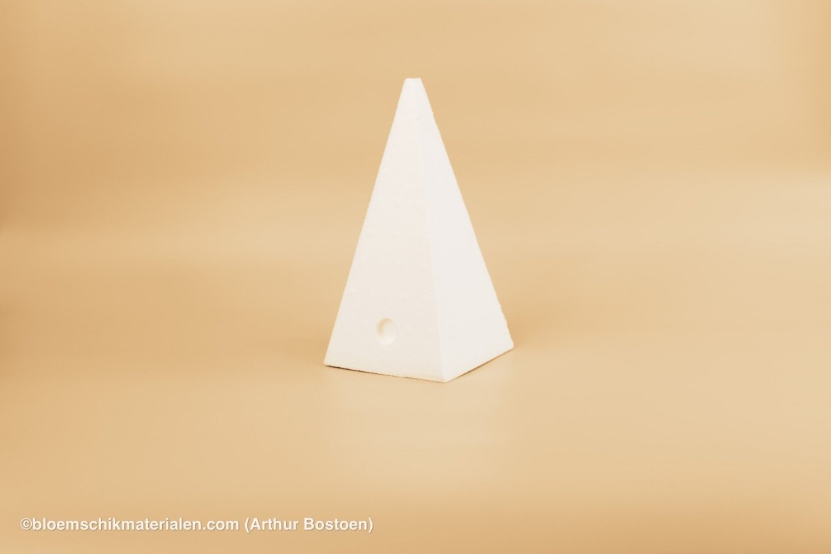 PIEPSCHUIM PIRAMIDE 30X14X14CM - bloemschikmaterialen.com