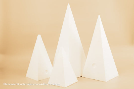 PIEPSCHUIM PIRAMIDE 40X17X17CM - bloemschikmaterialen.com