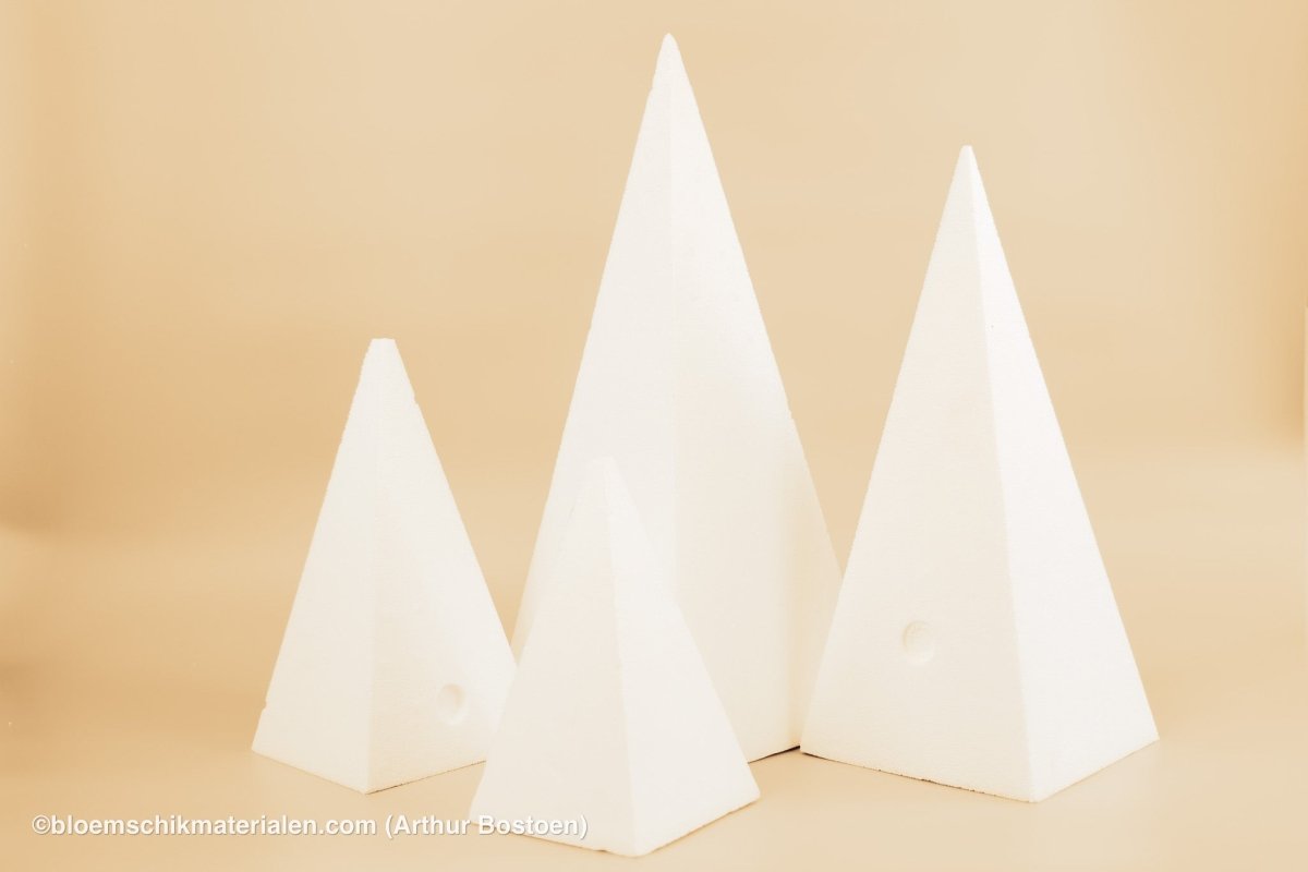 PIEPSCHUIM PIRAMIDE 50X20X20CM - bloemschikmaterialen.com