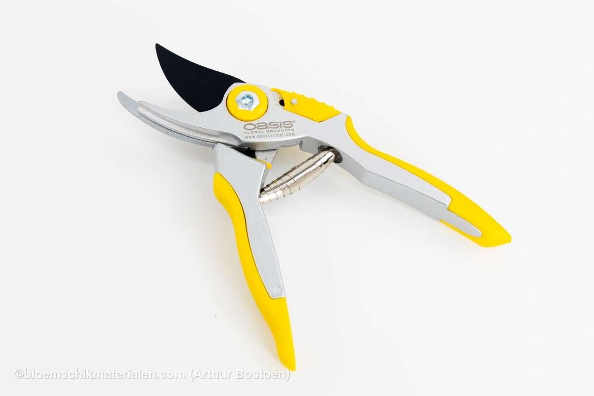 SNOEISCHAAR 19CM (OASIS) (BEK 5.5 CM) - bloemschikmaterialen.com