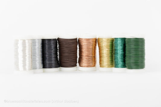 WIKKELDRAAD BRUINGELAKT OP SPOEL (0.35mm dikte, +/ - 160M lang) - bloemschikmaterialen.com