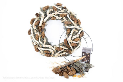 Winterse moskrans met lichtjes (Pakket) - bloemschikmaterialen.com