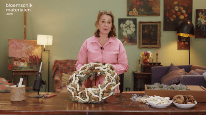 Winterse moskrans met lichtjes (Pakket) - bloemschikmaterialen.com