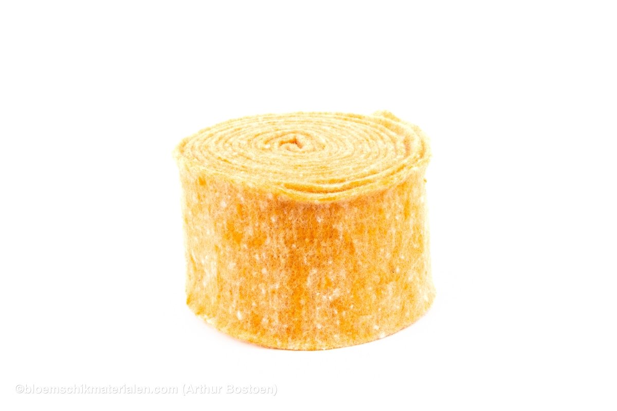 WOL VILT 15CM +/-5M ZACHT ORANJE - bloemschikmaterialen.com